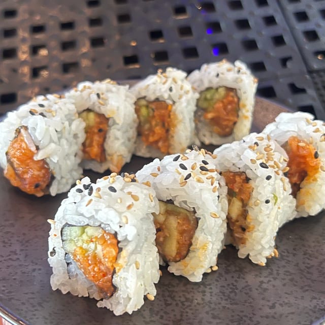 Spicy Salmon Roll.